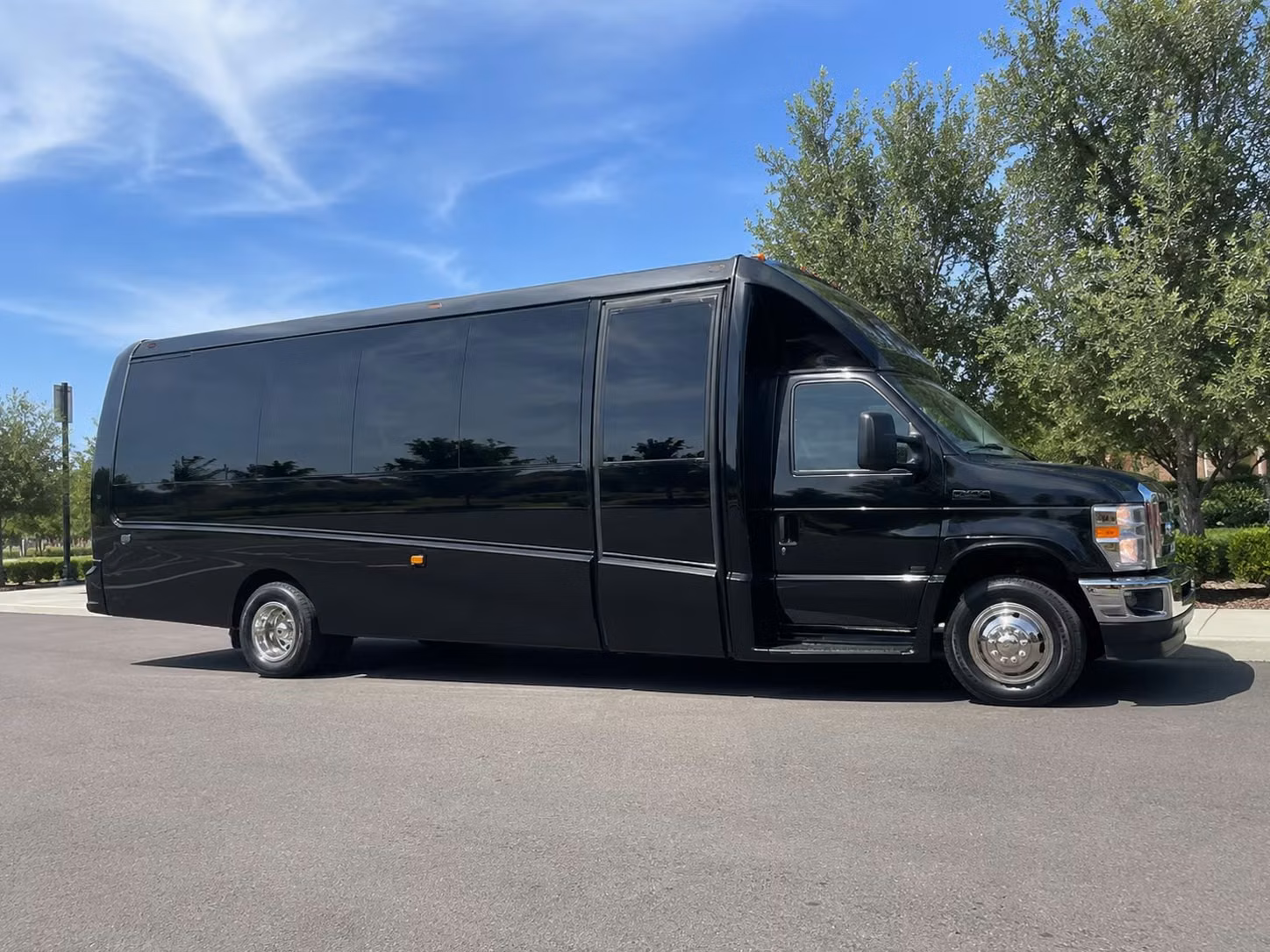 15 passenger minibus