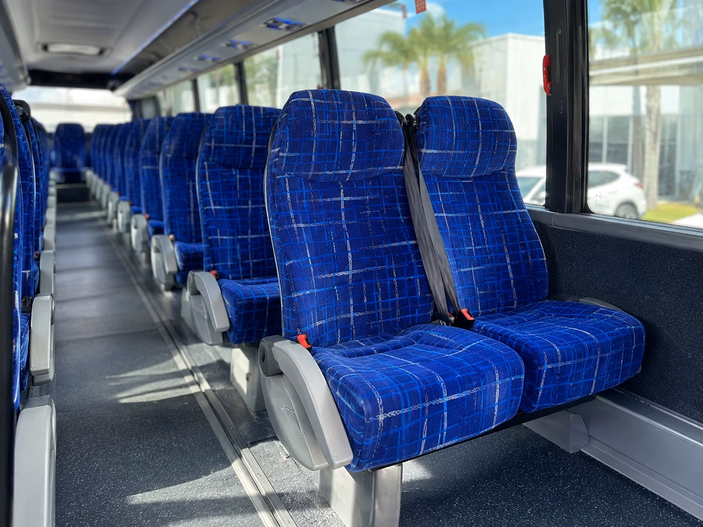 bringing wedding guests in from denver international airport to thornton has never been easier