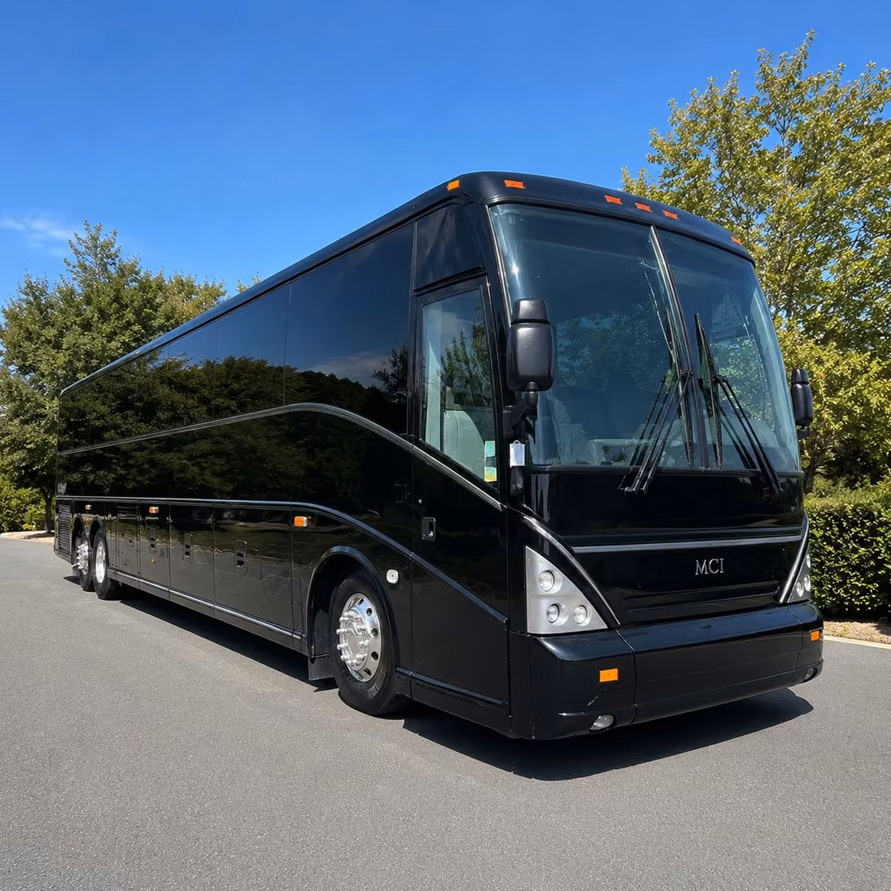 corporate and employee shuttle bus rentals in thornton colorado