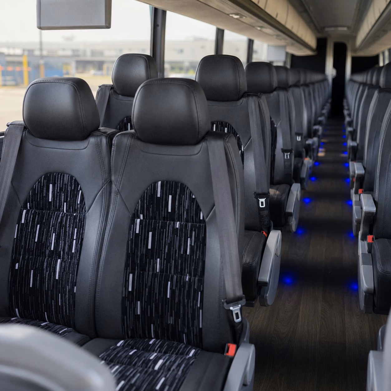 instant online bus rental quotes in thornton