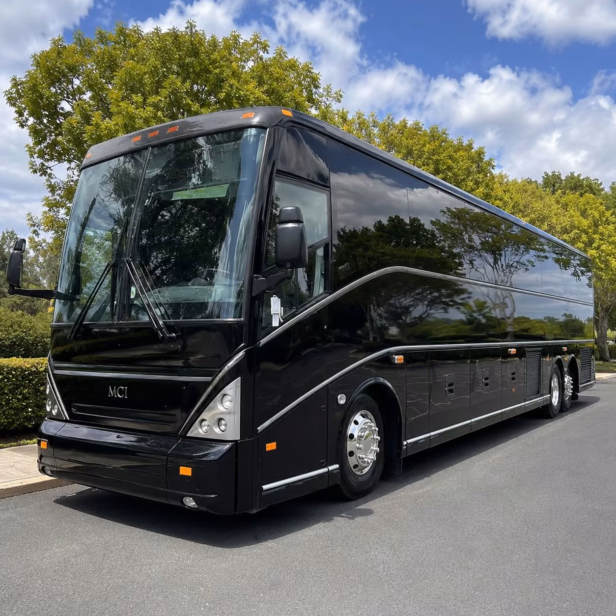 thornton employee shuttle services that keep your team moving